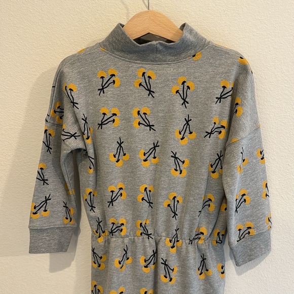 NWT size 6 A MONDAY in Copenhagen Gray Dot Flower Print Anna Dress! - Picture 11 of 16